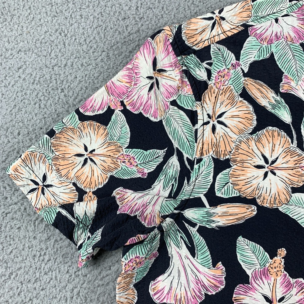 Chubbies Shirt Mens Medium Black Pink Floral All Over Nylon Stretch Short Sleeve - Picture 9 of 13